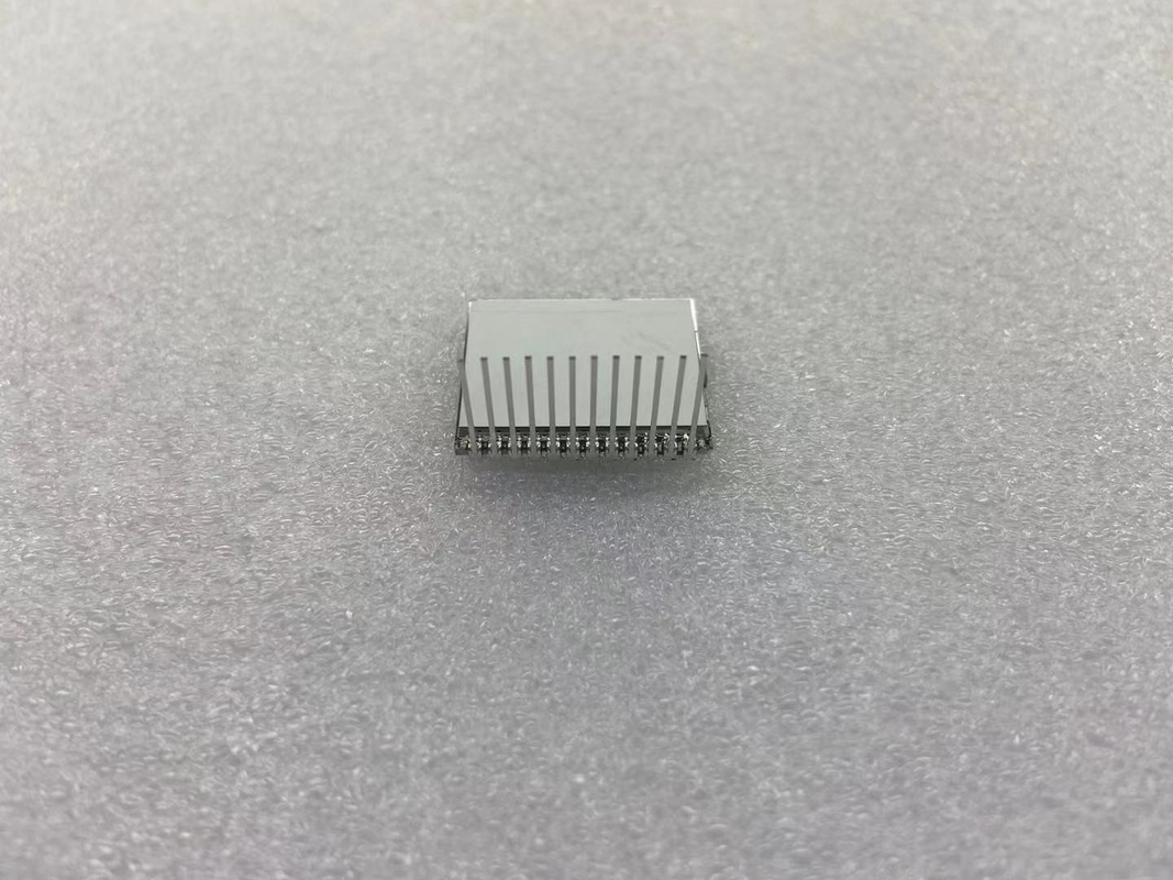 Display LCD HTN para reprodução multimídia